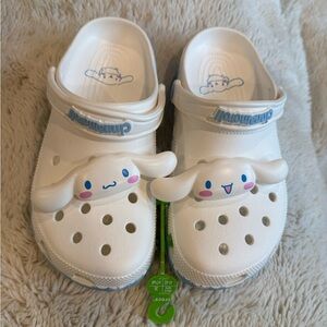 NWT CROCS Cinnamoroll SANRIO